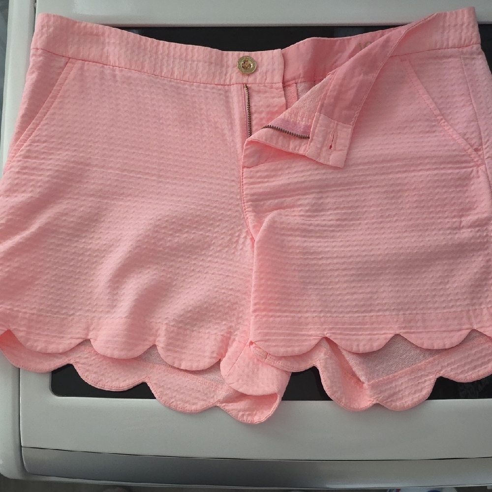 Pink Scalloped Women Shorts